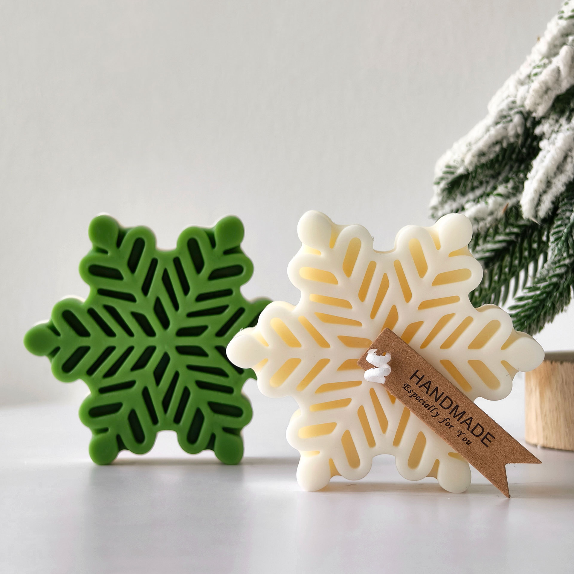 Christmas Snowflake Pillar Can - Soap Making Scents review and price